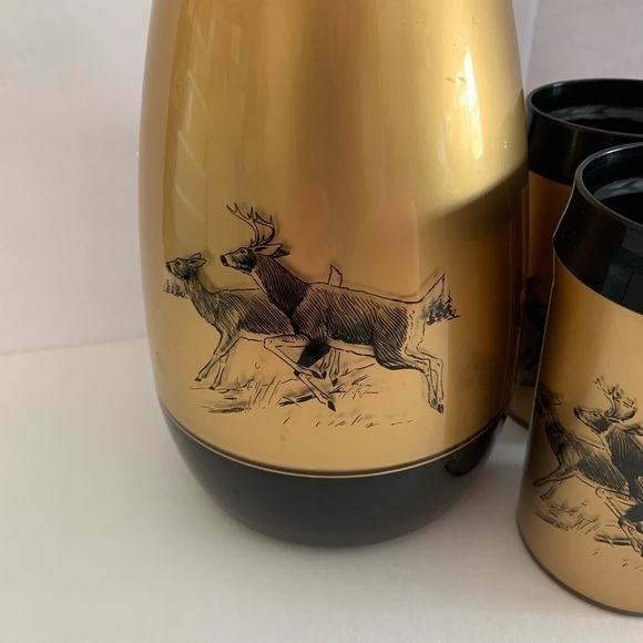 Vintage Thermo-Serv Insulated Deer Print 4 Cups & Carafe Gold & Black Hunter - Picture 2 of 11